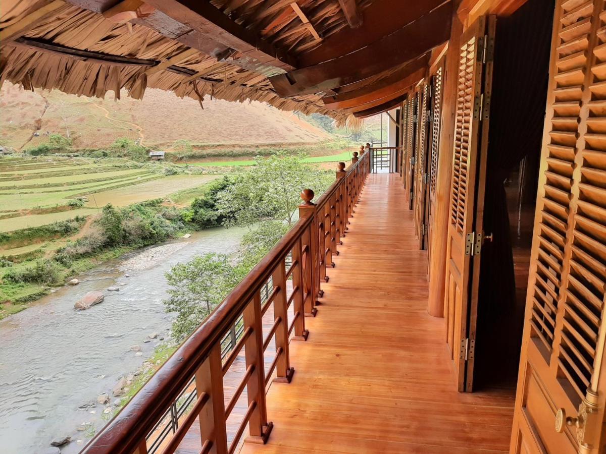Mu Cang Chai Dong Suoi H'Mong Homestay & Bungalow - Trek & Vegetarian Food מראה חיצוני תמונה