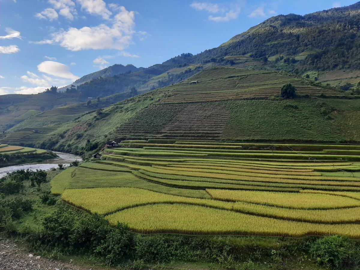 Mu Cang Chai Dong Suoi H'Mong Homestay & Bungalow - Trek & Vegetarian Food מראה חיצוני תמונה
