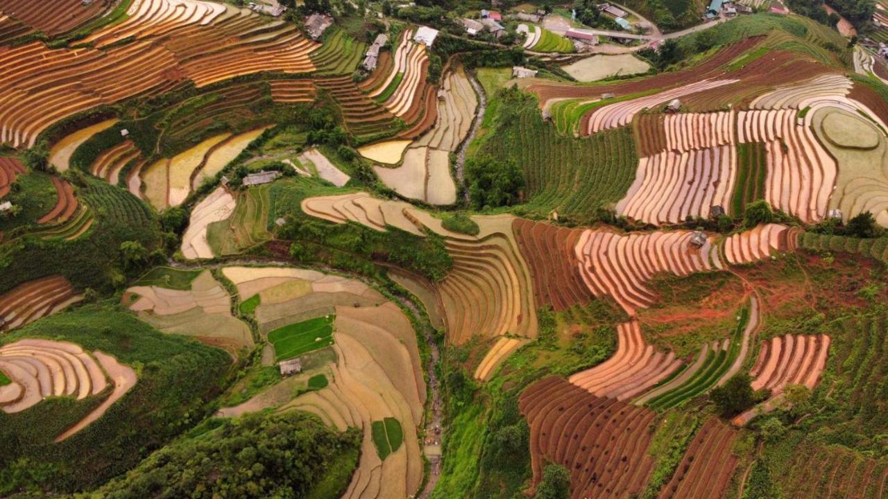 Mu Cang Chai Dong Suoi H'Mong Homestay & Bungalow - Trek & Vegetarian Food מראה חיצוני תמונה