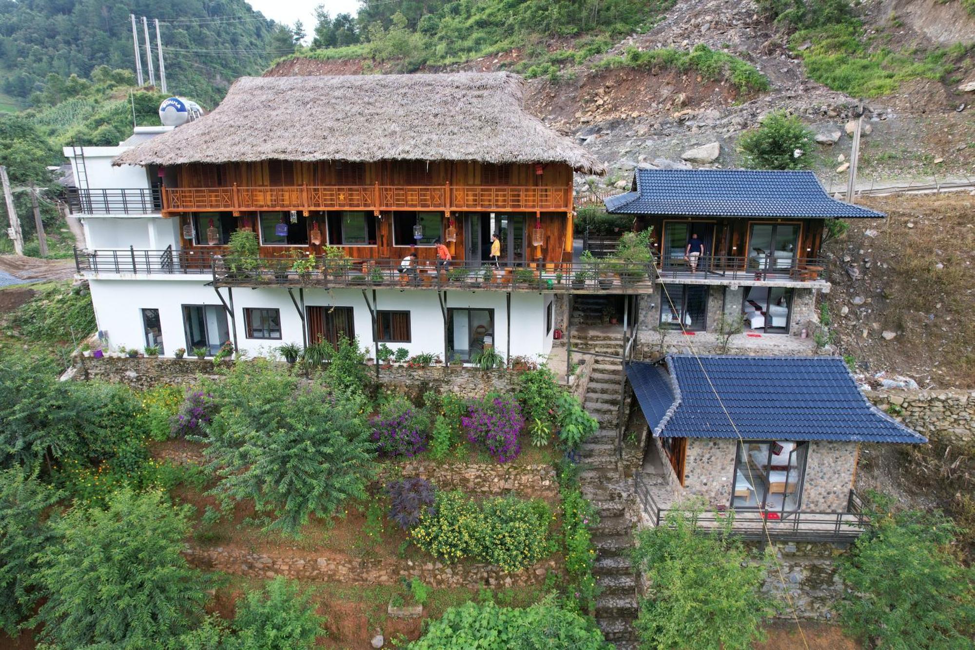 Mu Cang Chai Dong Suoi H'Mong Homestay & Bungalow - Trek & Vegetarian Food מראה חיצוני תמונה